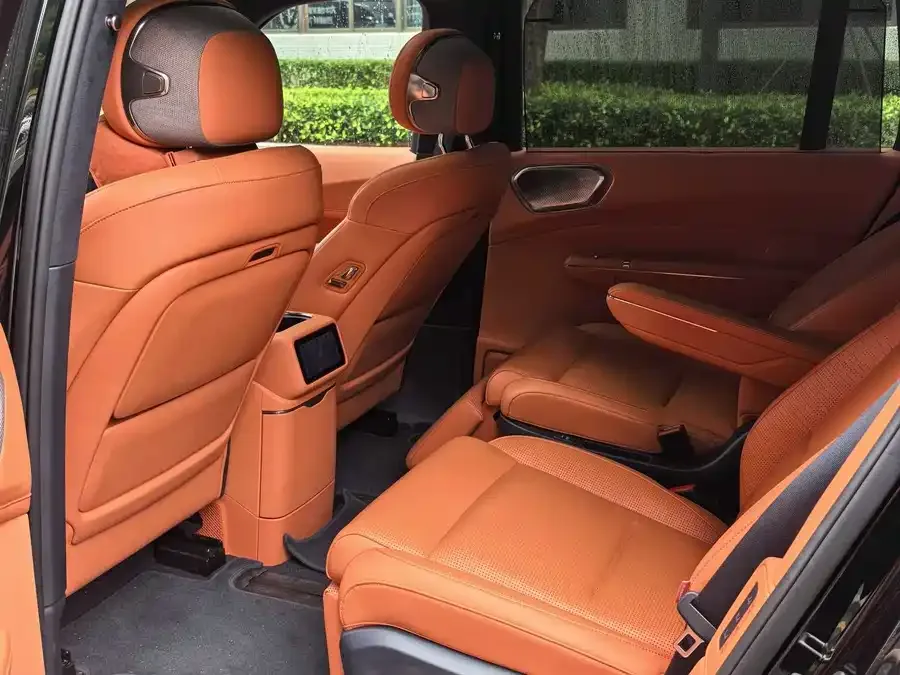 Lynk & Co 900 Lynk & Co 900 2025 1.5T Ultra 6-seater 2025 — миниатюра 2