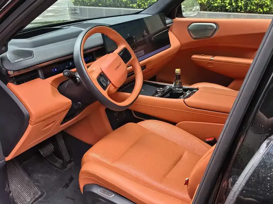 Lynk & Co 900 Lynk & Co 900 2025 1.5T Ultra 6-seater 2025 — миниатюра 4