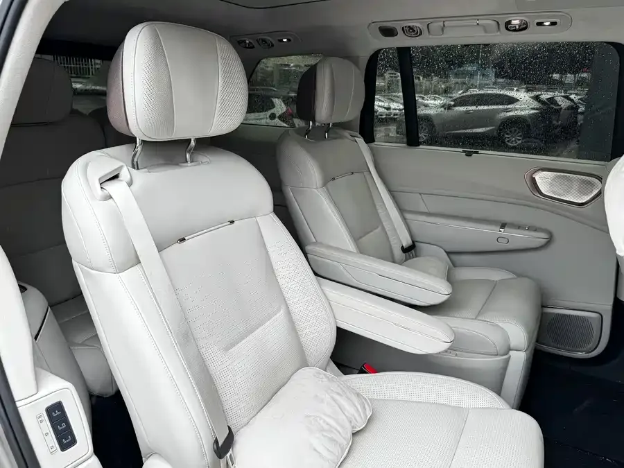 Lynk & Co 900 Lynk & Co 900 2025 2.0T Ultra 6-seater 2025 — миниатюра 3