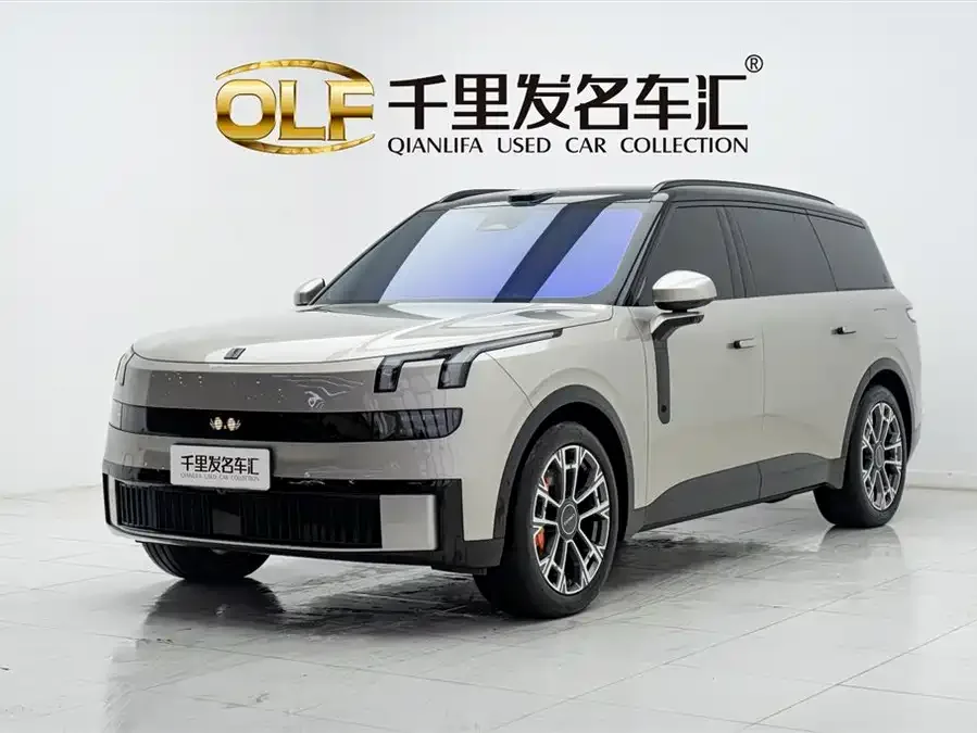 Lynk & Co 900 2025