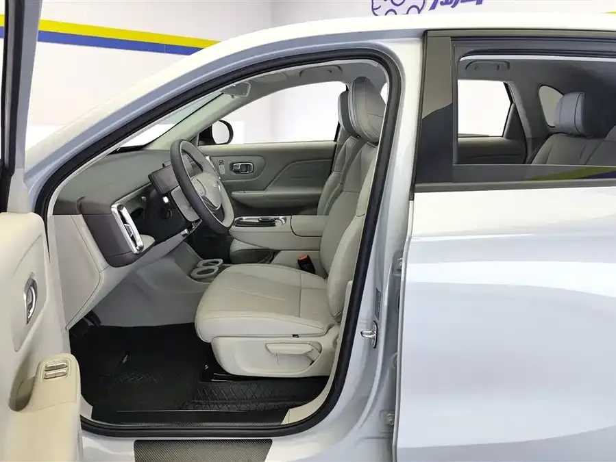 Leapmotor B10 Leapmotor B10 2025 510 Comfort Edition 2025 — миниатюра 3