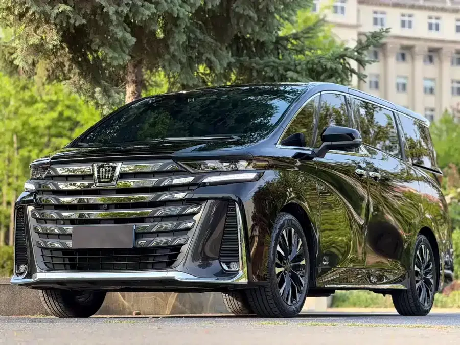 Toyota Crown Vellfire 2026
