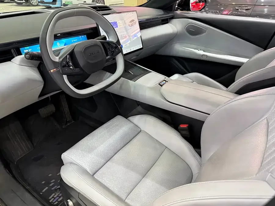 Lynk & Co Z10 Lynk & Co Z10 2024 95kWh 702km 4WD Intelligent Driving Ultra 2024 — миниатюра 5