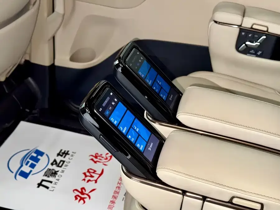 Toyota Crown Vellfire Vellfire 2024 Crown Hybrid 2.5L Supreme Executive Edition 2025 — миниатюра 2
