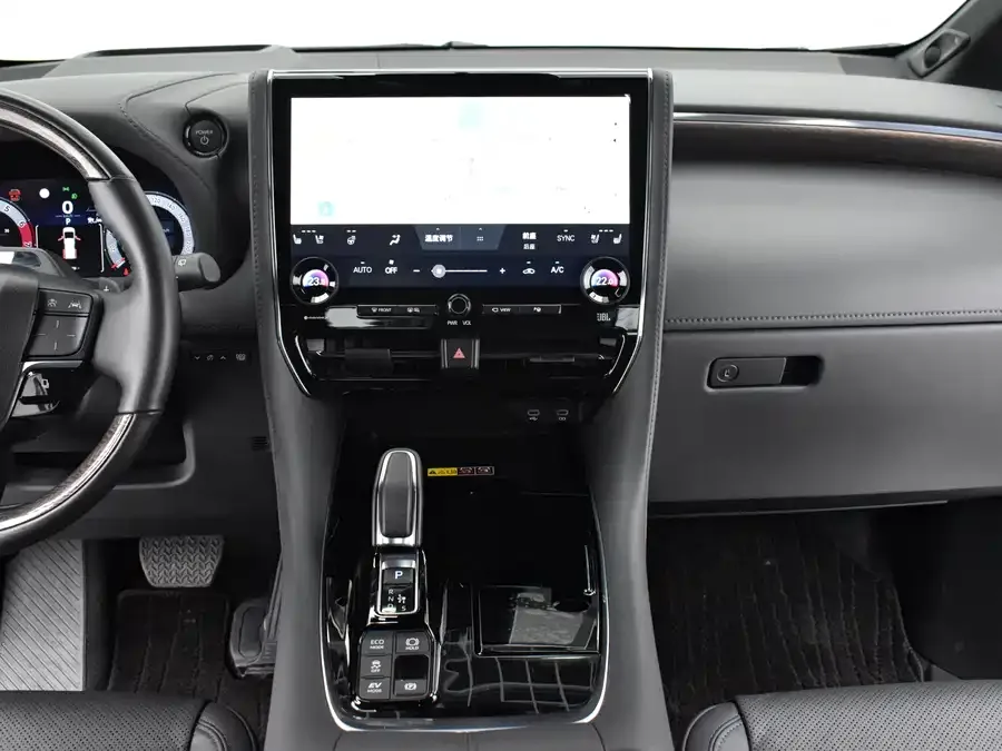 Toyota Crown Vellfire Vellfire 2024 Crown Hybrid 2.5L Supreme Executive Edition 2024 — миниатюра 3