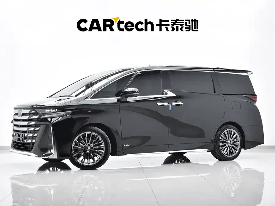 Toyota Crown Vellfire 2024
