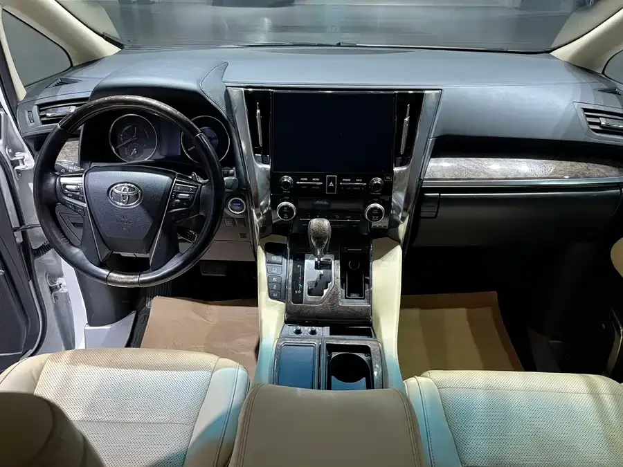 Toyota Crown Vellfire Vellfire 2021 Crown Hybrid 2.5L HV Premium Edition 2022 — миниатюра 5