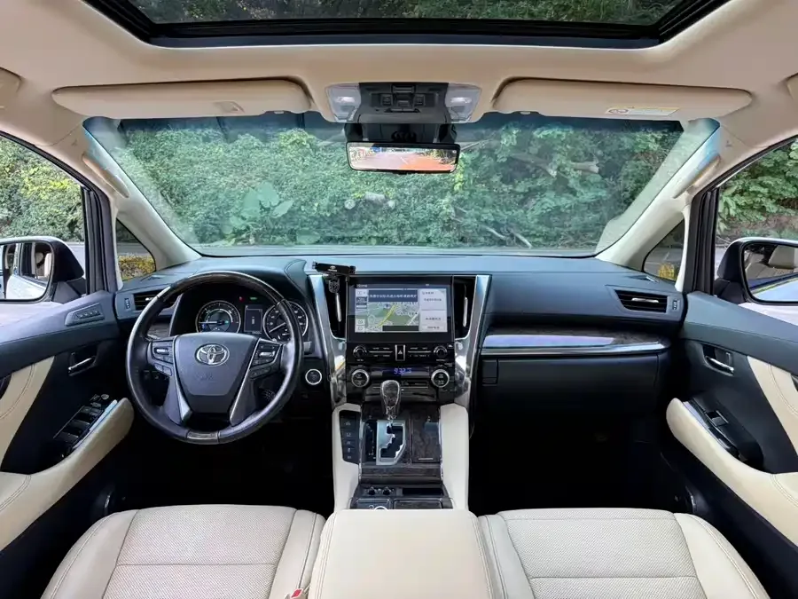 Toyota Crown Vellfire Vellfire 2021 Crown Hybrid 2.5L HV Supreme Edition 2022 — миниатюра 3