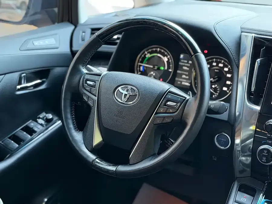 Toyota Crown Vellfire Vellfire 2023 Crown Hybrid 2.5L HV Luxury Edition 2022 — миниатюра 4