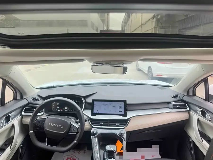 Lynk & Co 06 EM-P Lynk & Co 06 EM-P 2022 PHEV 84KM Endurance Edition Pro 2022 — миниатюра 4