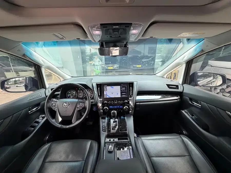 Toyota Crown Vellfire Vellfire 2023 Crown Hybrid 2.5L HV Luxury Edition 2023 — миниатюра 3