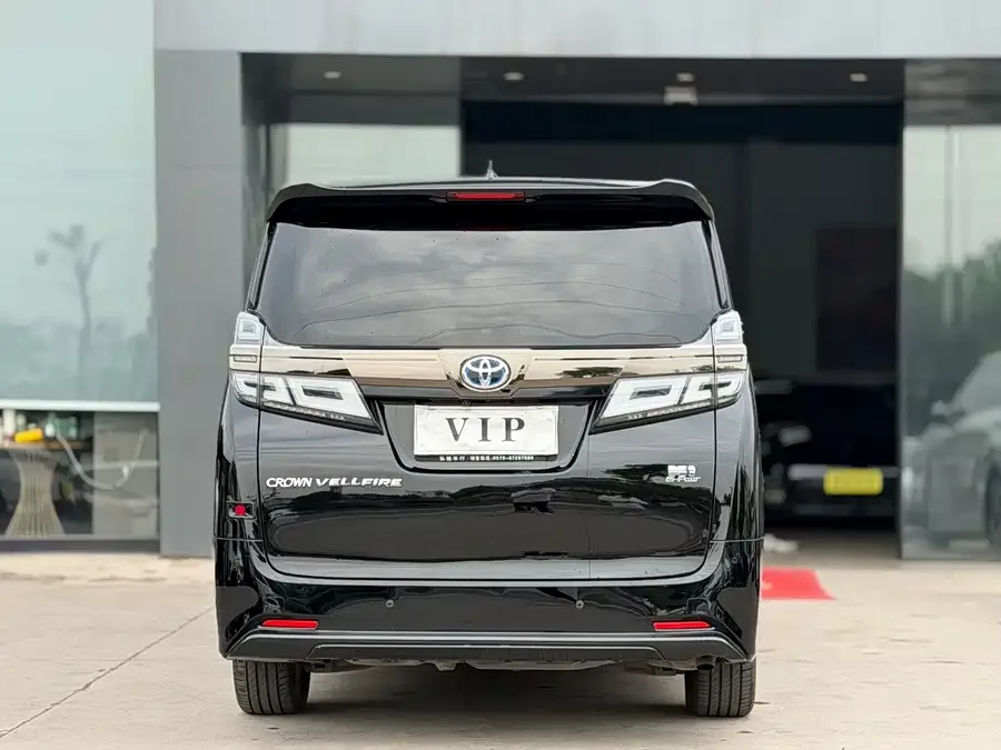 Toyota Crown Vellfire Vellfire 2023 Crown Hybrid 2.5L HV Luxury Edition 2023 — миниатюра 4