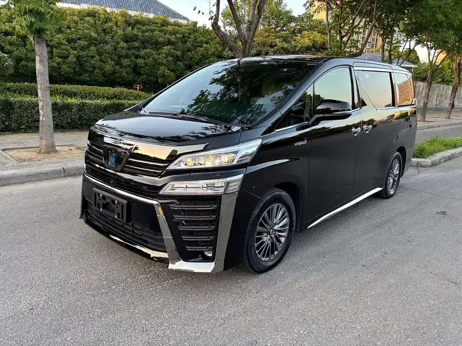 Toyota Crown Vellfire 2023