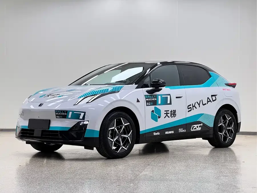 Lynk & Co Z20 2024