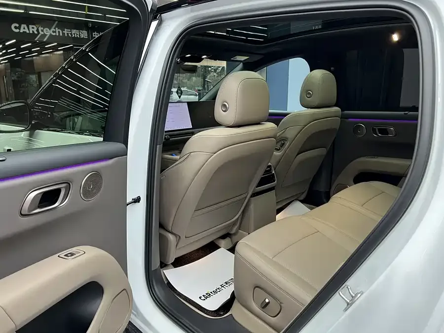 Li Auto i6 Ideal i6 2025 two-wheel drive standard version 2026 — миниатюра 3