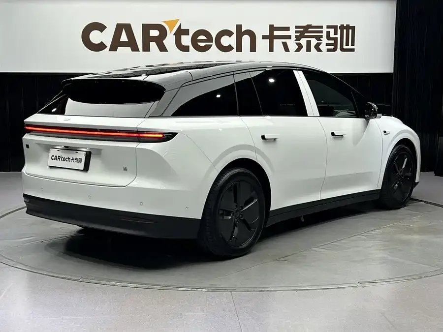 Li Auto i6 Ideal i6 2025 two-wheel drive standard version 2026 — миниатюра 5