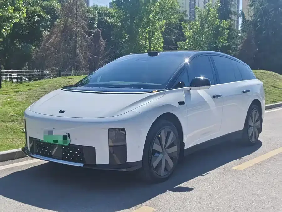 Li Auto i6 2025