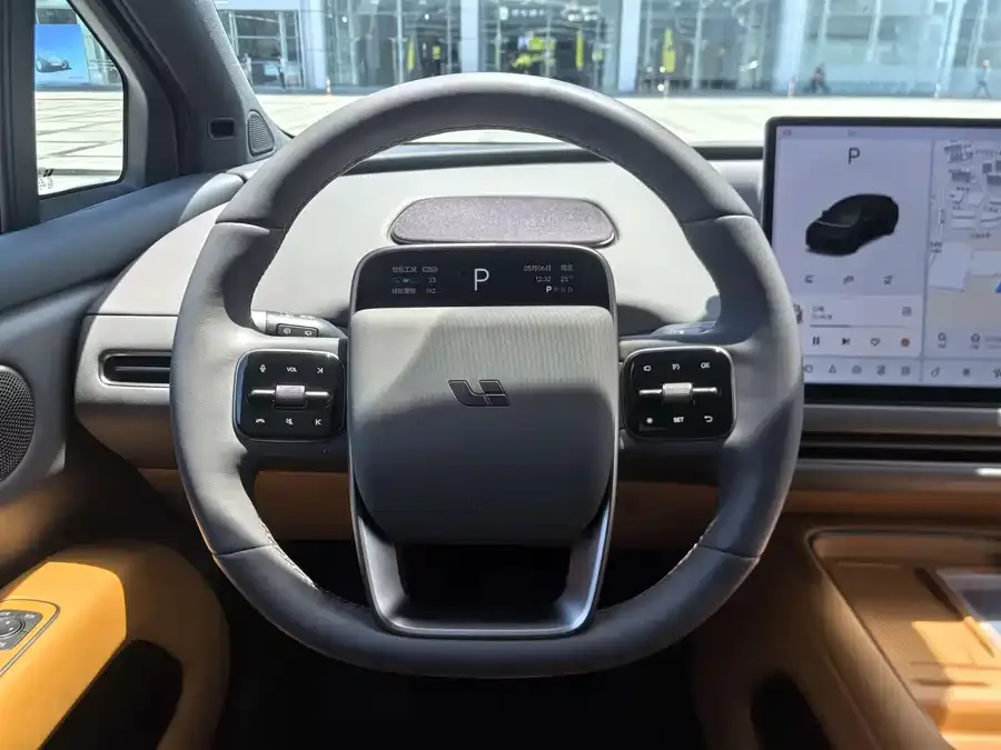 Li Auto i6 Ideal i6 2025 two-wheel drive standard version 2025 — миниатюра 3