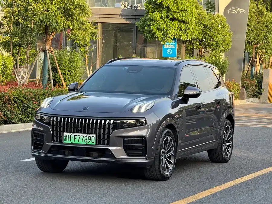 Lynk & Co 09 EM-P 2023