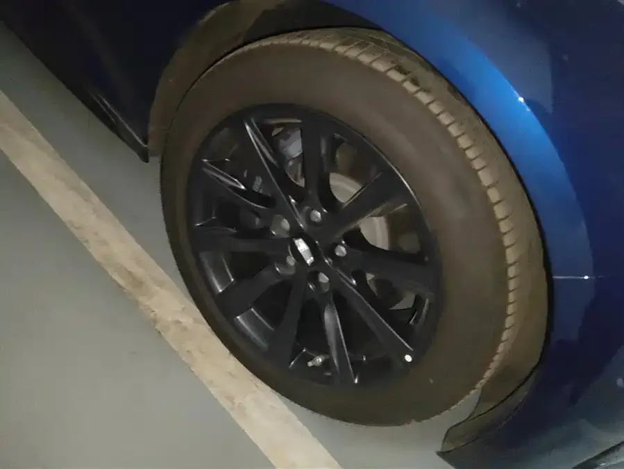 Cadillac CT5 2024 28T Premium Model 2025 — миниатюра 5