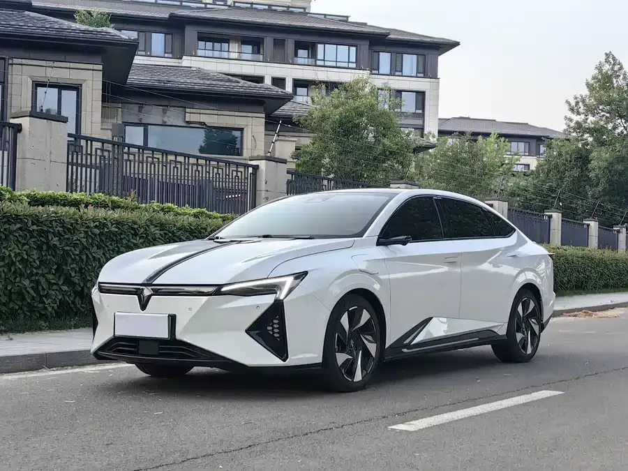 Lingxi L 2025