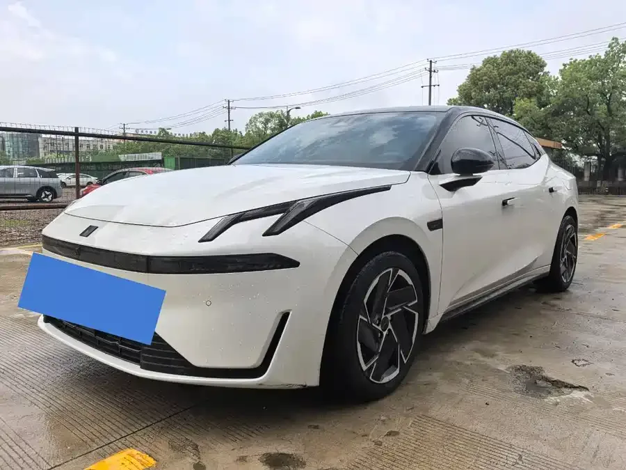 Lynk & Co 07 EM-P 2024
