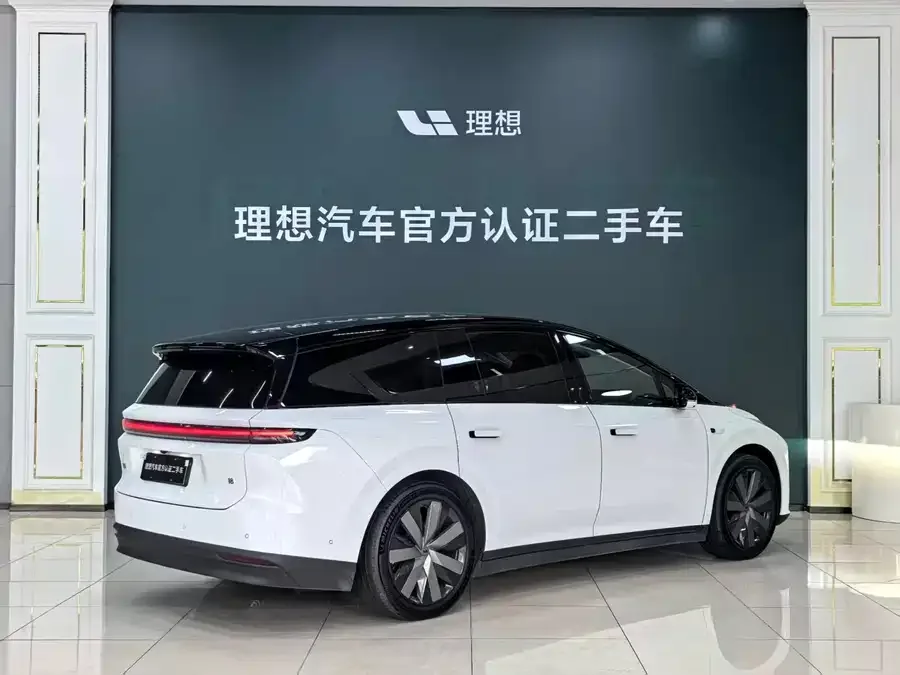 Li Ideal i8 Ideal i8 2025 Standard Edition 2025 — миниатюра 4