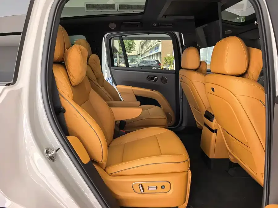 Li Ideal i8 Ideal i8 2025 Standard Edition 2025 — миниатюра 4