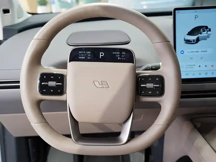 Li Ideal i8 Ideal i8 2025 Standard Edition 2025 — миниатюра 4