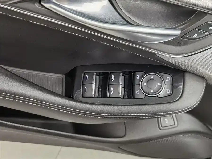 Cadillac CT5 2022 28T Luxury Edition (Standard Edition) 2022 — миниатюра 3
