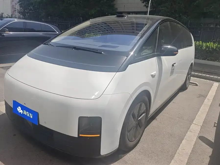 Li Xiang MEGA 2025
