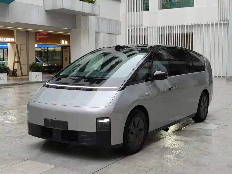 Li Xiang MEGA 2024
