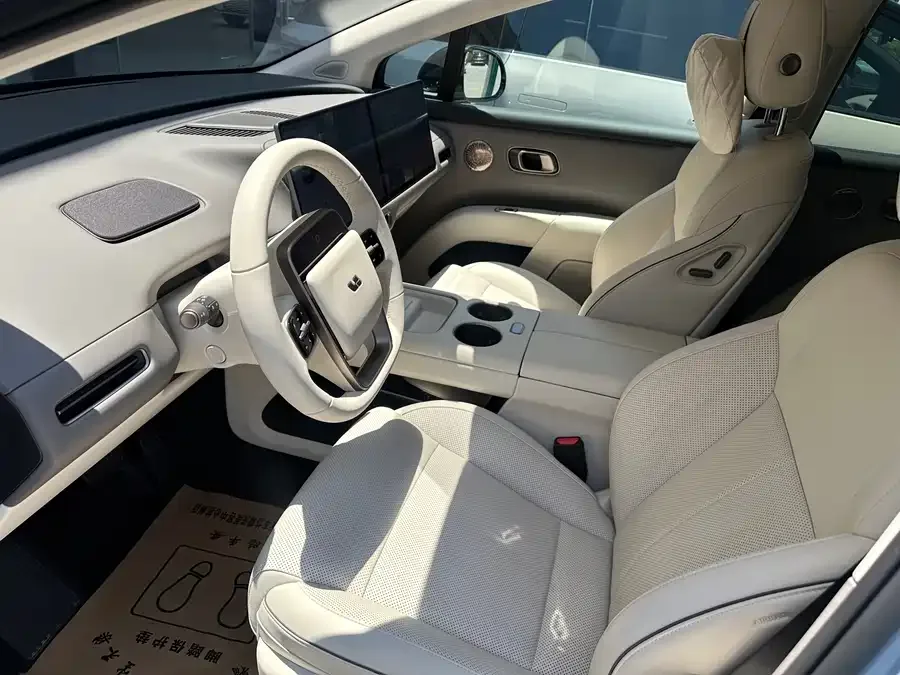 Li Ideal i8 Ideal i8 2025 Standard Edition 2025 — миниатюра 3