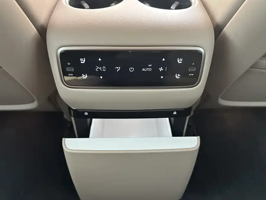 Li Ideal i8 Ideal i8 2025 Standard Edition 2025 — миниатюра 4