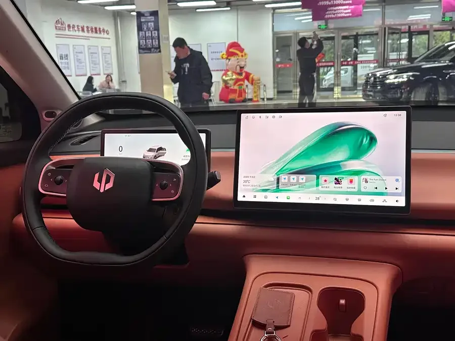 Leapmotor C10 Leapmotor C10 2026 530 Comfort Edition 2025 — миниатюра 4