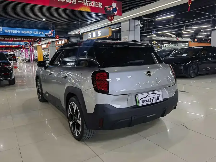 MINI Electric ACEMAN Electric MINI ACEMAN 2024 E Classic 2024 — миниатюра 4