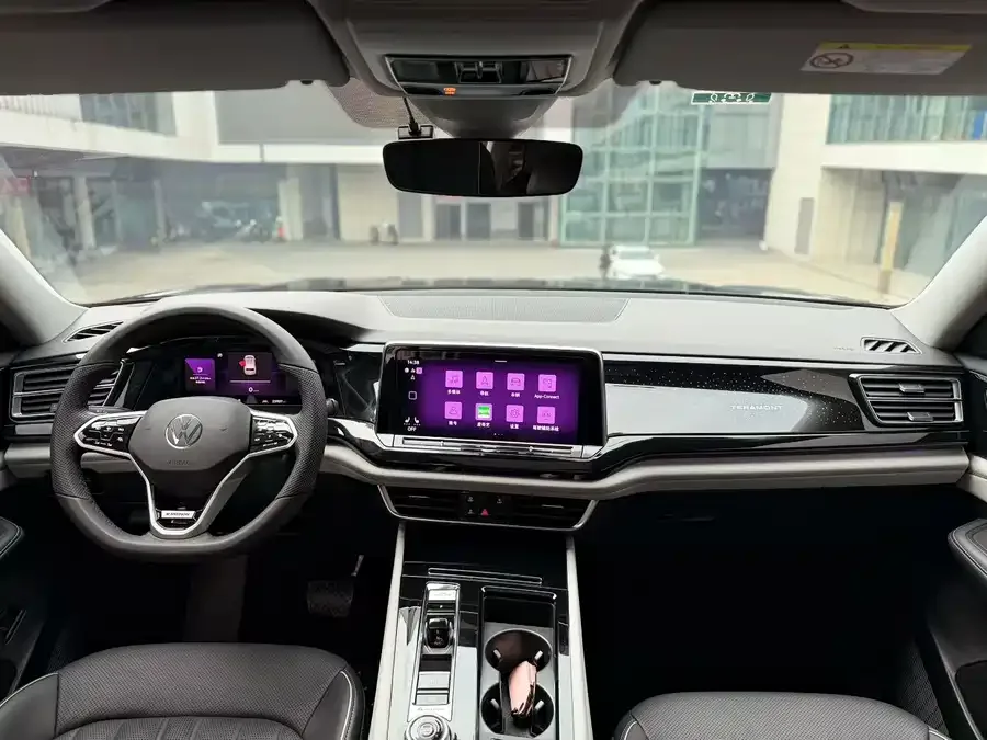 Volkswagen Teramont 2023 Touron 380TSI 4WD Luxury Edition 2023 — миниатюра 2