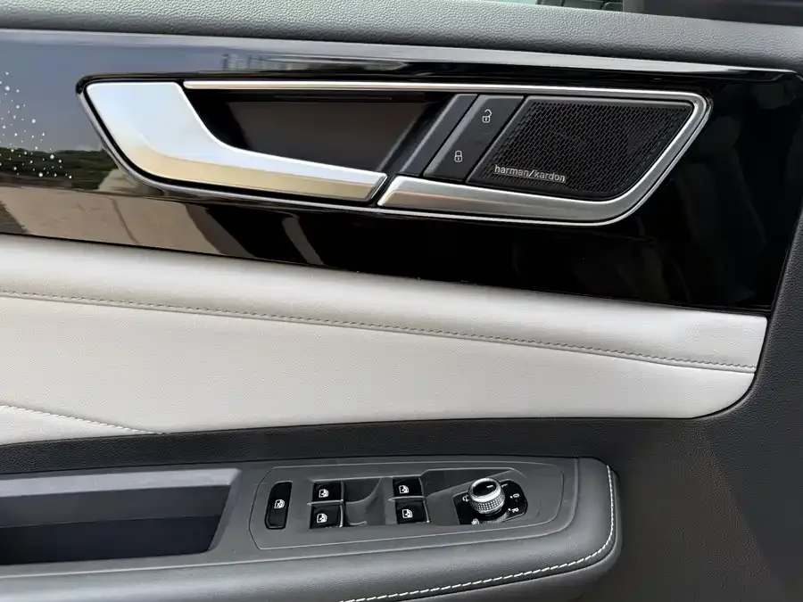 Volkswagen Teramont 2024 Touron 380TSI 4WD Longxiang Edition 2025 — миниатюра 5