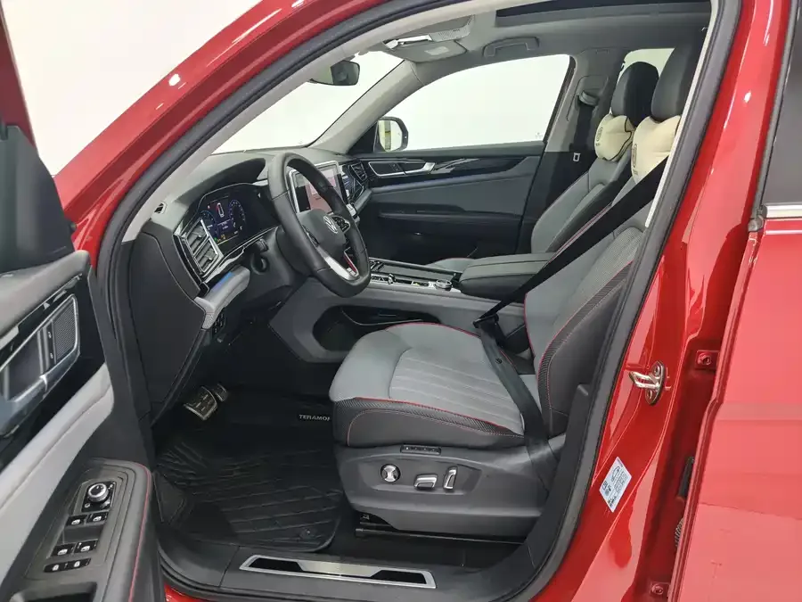 Volkswagen Teramont 2023 Touron Touron X 380TSI 4WD Luxury Edition 2022 — миниатюра 3