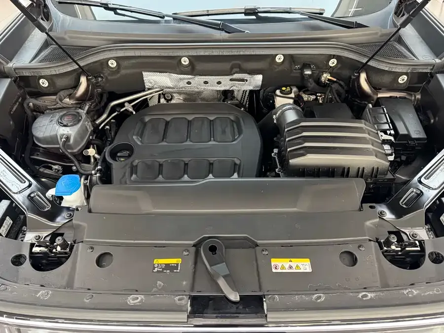 Volkswagen Teramont 2025 Touron Pro 450TSI 4WD Summit Edition 2025 — миниатюра 3