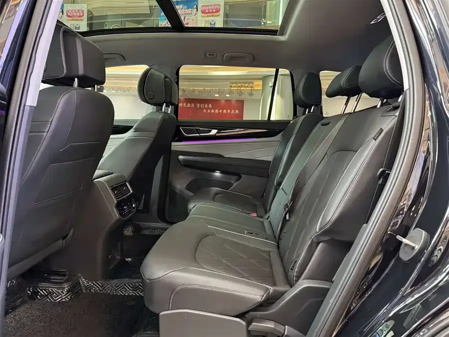Volkswagen Teramont 2024 Touron 380TSI 4WD Luxury Edition 2024 — миниатюра 5