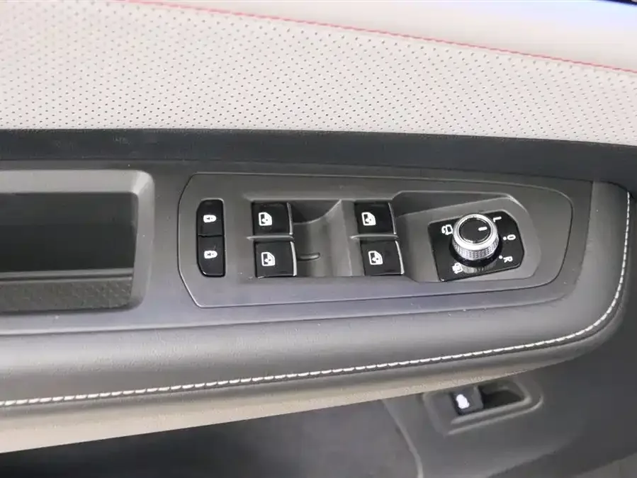 Volkswagen Teramont 2024 Touron Touron X 380TSI 4WD Longxiang Edition 2024 — миниатюра 5