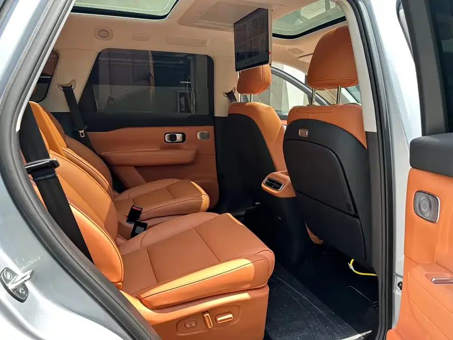 Leapmotor C16 Leapmotor C16 2024 pure electric 520 smart version 2025 — миниатюра 4