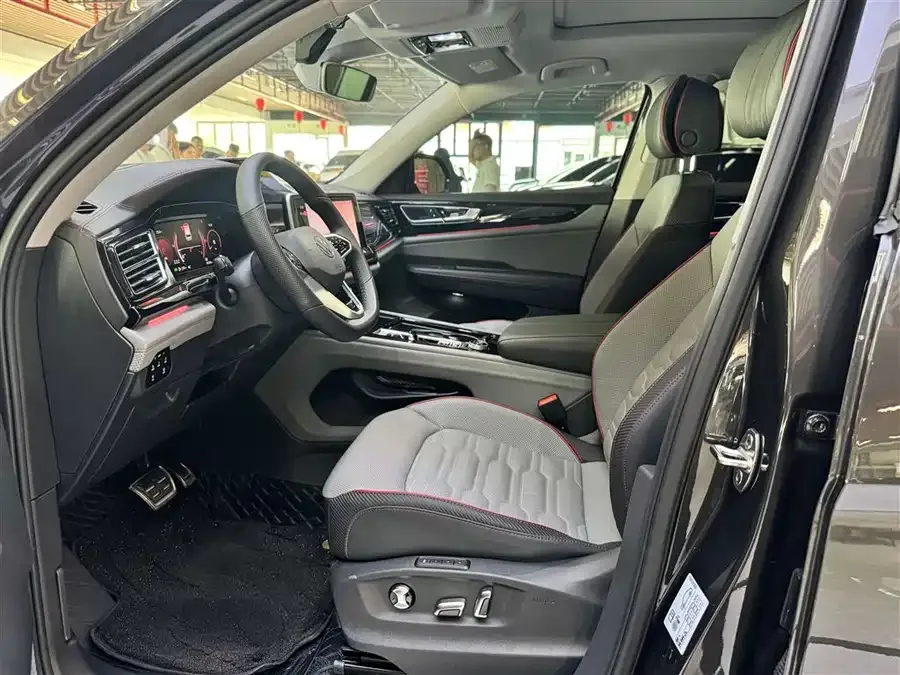 Volkswagen Teramont 2021 Touron Touron X 380TSI 4WD flagship version 2022 — миниатюра 5
