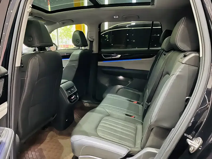 Volkswagen Teramont Touron 2023 330TSI two-wheel drive luxury version 2023 — миниатюра 2