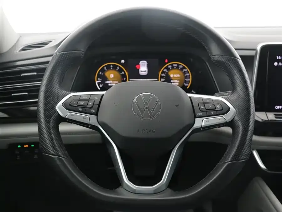 Volkswagen Teramont 2022 Touron 380TSI 4WD Luxury Edition 2022 — миниатюра 3