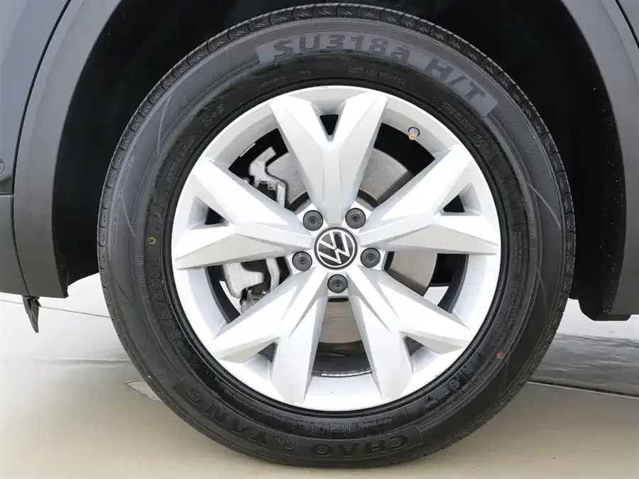 Volkswagen Teramont 2022 Touron 380TSI 4WD Luxury Edition 2022 — миниатюра 4