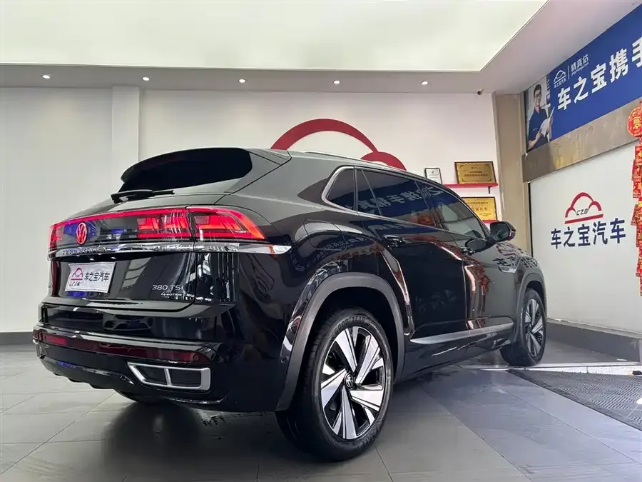 Volkswagen Teramont 2024 Touron Touron X 380TSI 4WD Luxury Edition 2024 — миниатюра 2