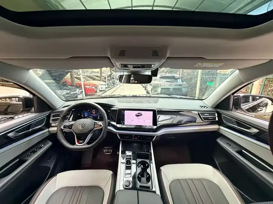 Volkswagen Teramont 2024 Touron Touron X 380TSI 4WD Luxury Edition 2024 — миниатюра 3