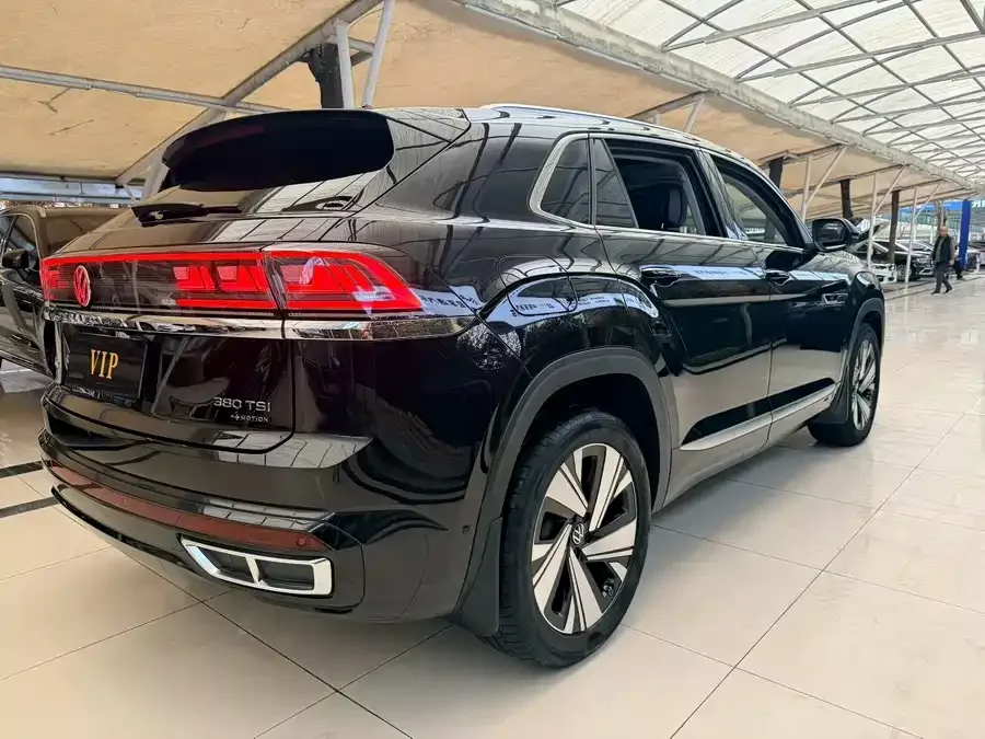 Volkswagen Teramont 2024 Touron Touron X 380TSI 4WD Luxury Edition 2024 — миниатюра 4